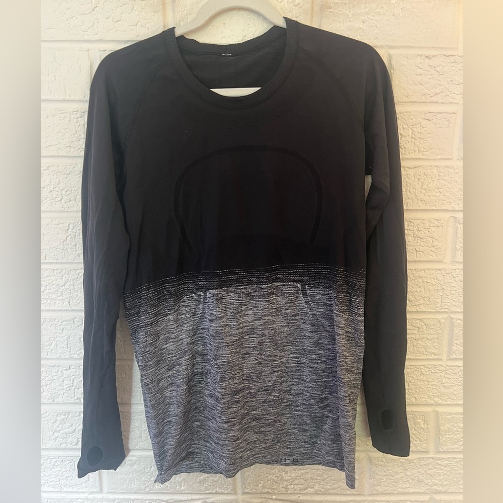 Womens lulu lemon long sleeve